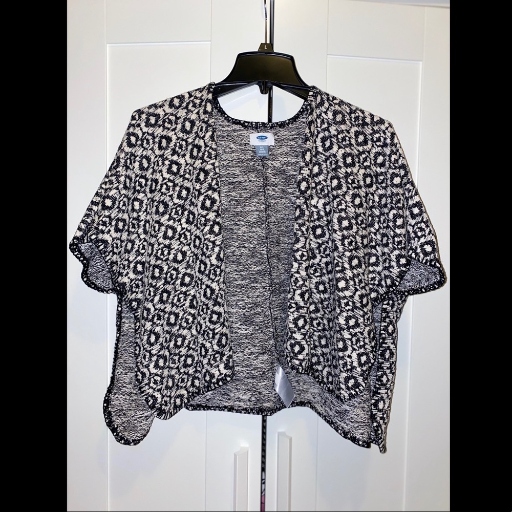 Old navy poncho/cardigan